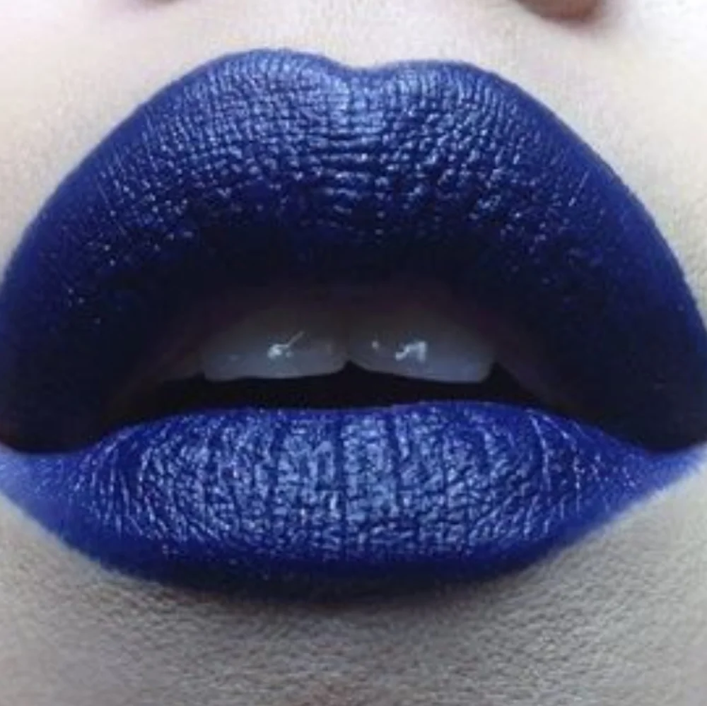 ❇️🧚‍♀️POE Kat Von D DISCONTINUED Studded Kiss Lipstick NWT